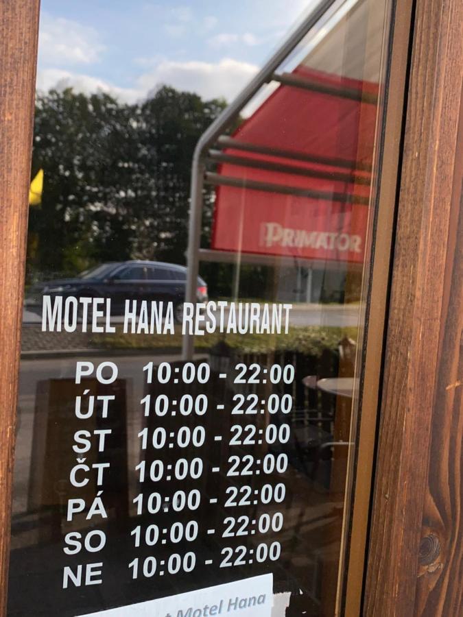 Restaurant Motel Hana Barbara Gastro Sro Ostretin Buitenkant foto