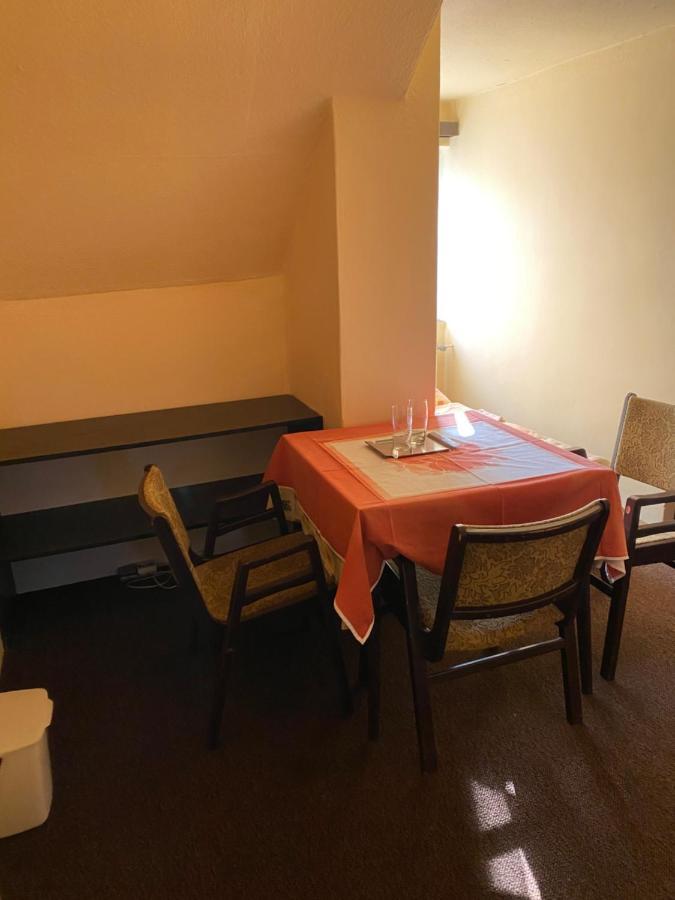 Restaurant Motel Hana Barbara Gastro Sro Ostretin Buitenkant foto
